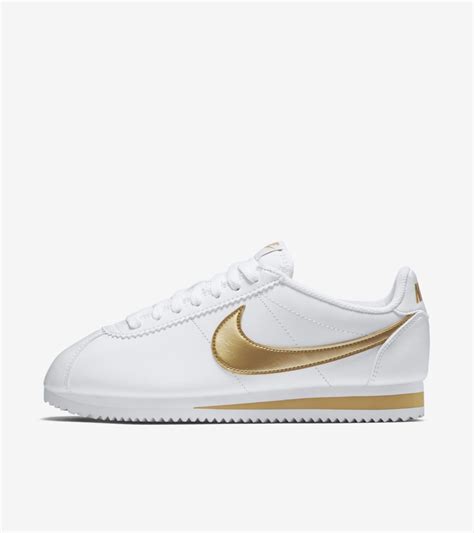 nike dames goud|Women's Nike Classic Cortez 'White & Metallic Gold'.